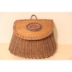 Vtg Woven Fishing Creel Basket Large Wall Decor for the Eclectic Sea Cottage